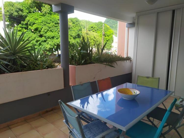 Charmant Appartement En Bord De Mer Avec Piscine Gourbeyre Buitenkant foto