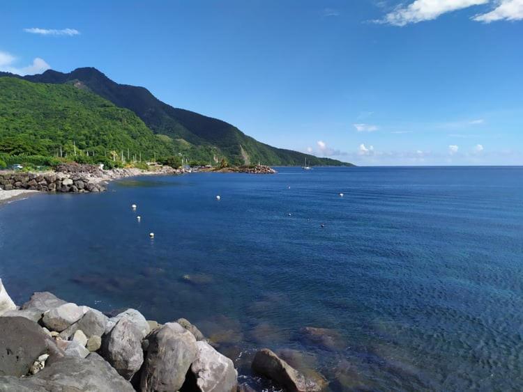 Charmant Appartement En Bord De Mer Avec Piscine Gourbeyre Buitenkant foto